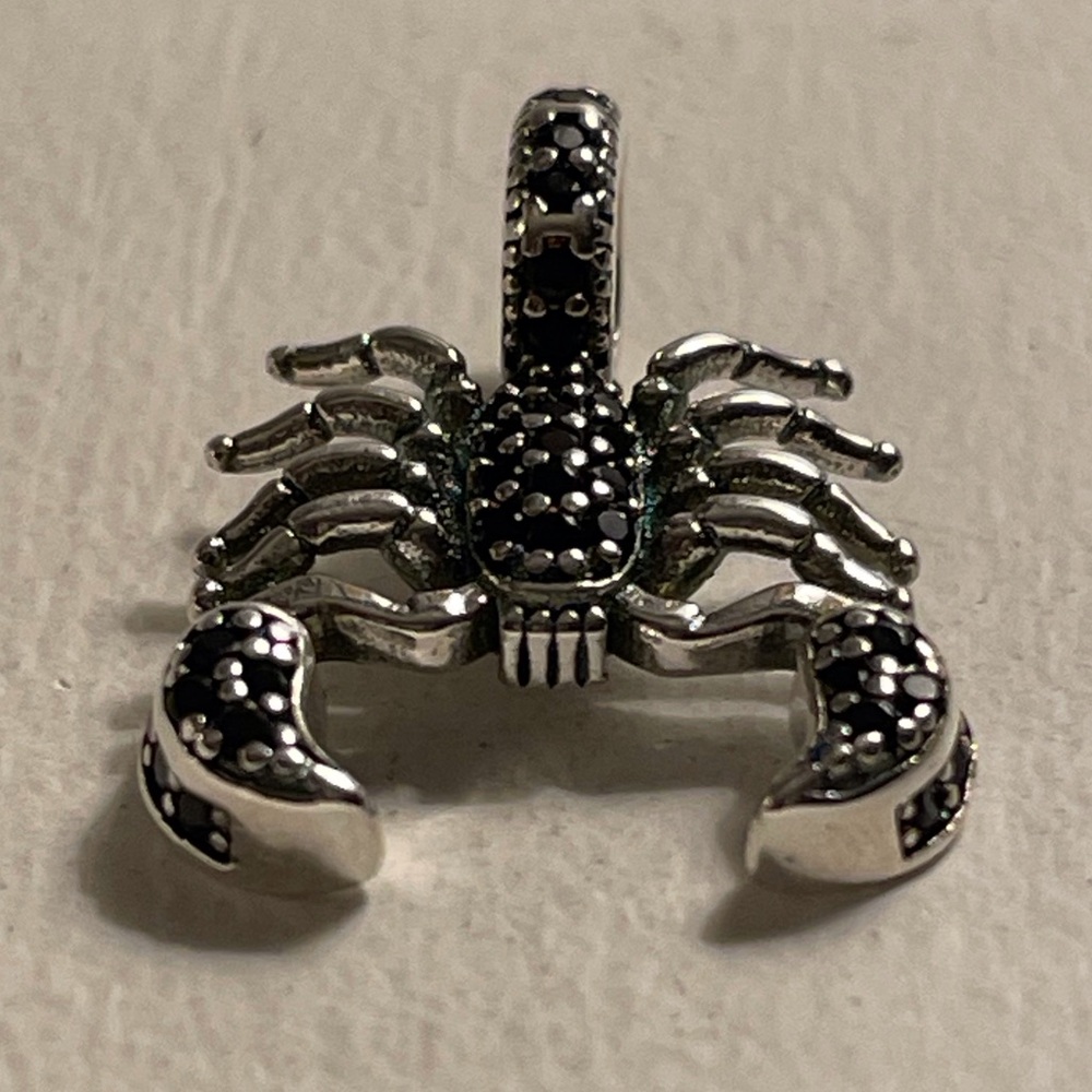 Bracelet Charm Scorpion with Black Rhinestones - Picture 5 of 8